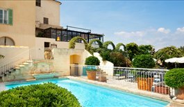 Provencal cooking holiday - Michelin star chef - accommodation poolside