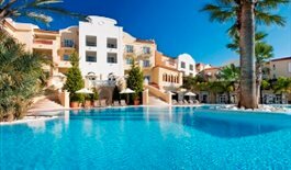 Pilates and spa break in Spain - hotel pool