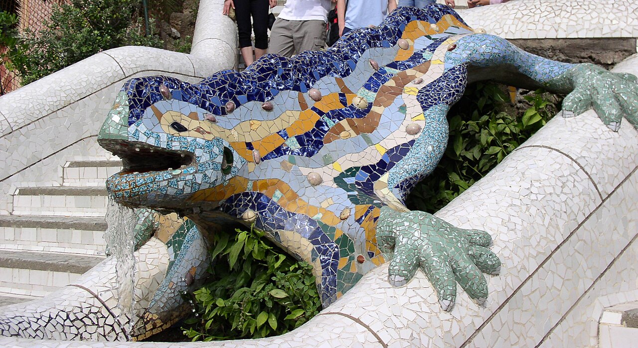 Gaudí's multicoloured trencadís salamander in Park Güell, Barcelona
