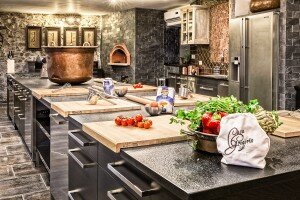 Luxury italian cooking holiday in Rome - kitchen (3)