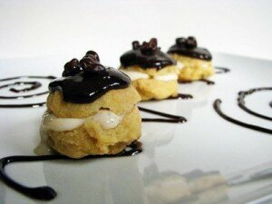 French pastry and baking cookery course in Bordeaux, France - eclairs