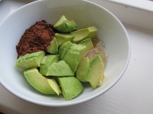avocado chocolate mousse healthy dessert vegan vegetarian pudding